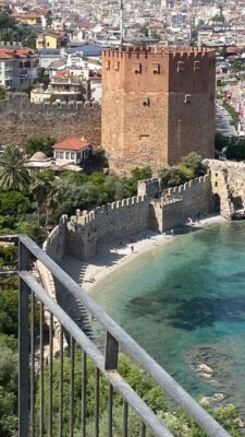 Spacious 3+1 Apartment in the Heart of Alanya — On