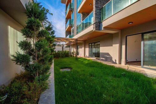 Real Estate in Oba