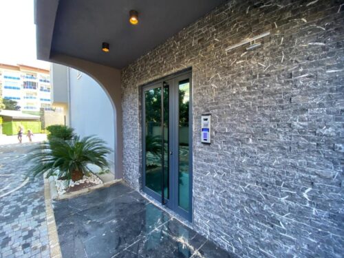 Real Estate in Oba