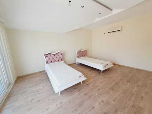 Spacious 4+1 Apartment in Keykubat Konakları, Oba (Çarşamba), Alanya — Comfort on the Mediterranean Coast