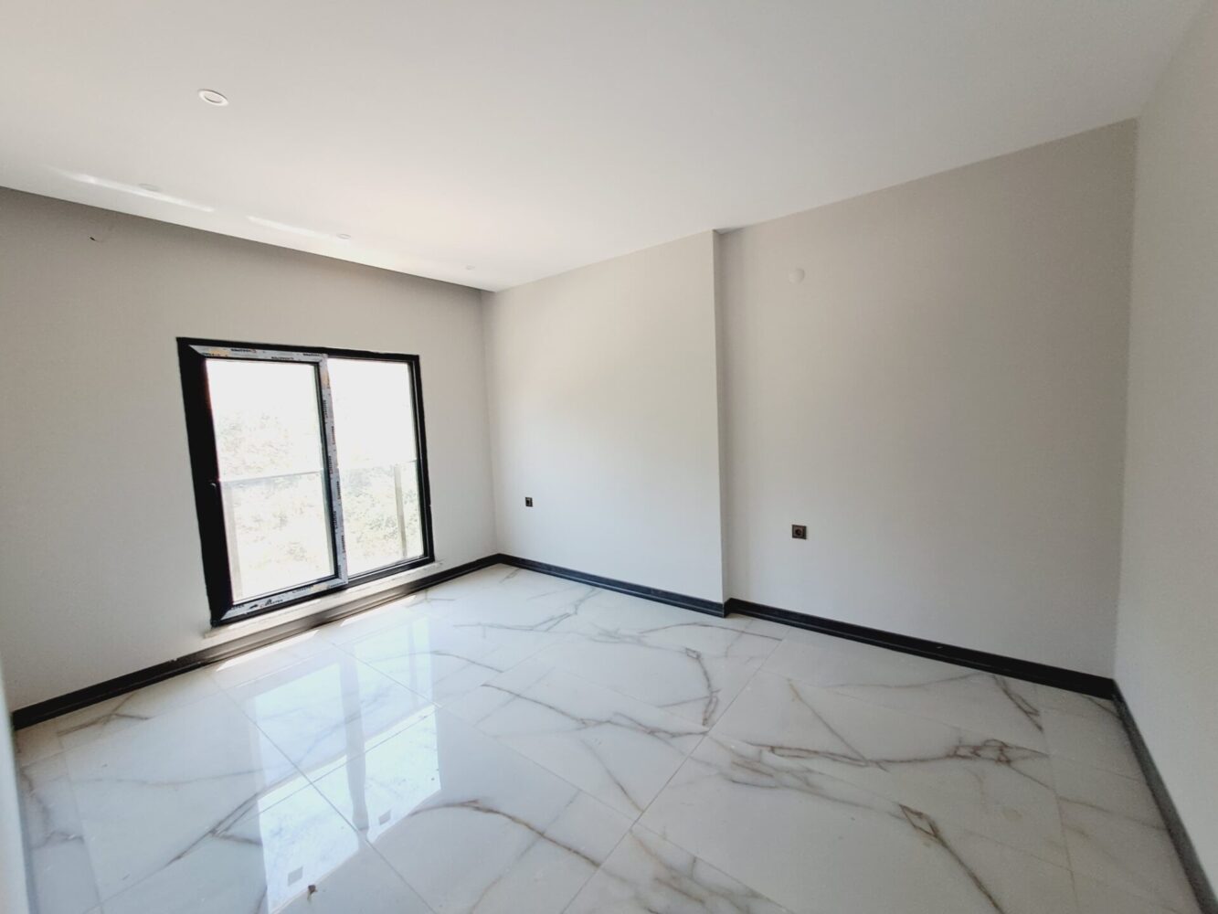 Brand-new 1+1 Apartment in DREAM HOMES 1, Avsallar (Alanya)