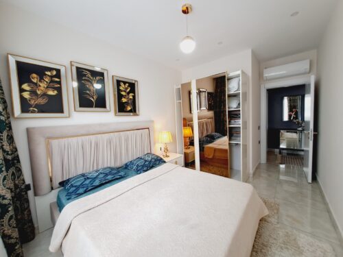 For sale: furnished 2+1 apartment (70 m²) in Konak Twin