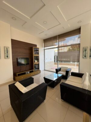 Real Estate in Cikcilli